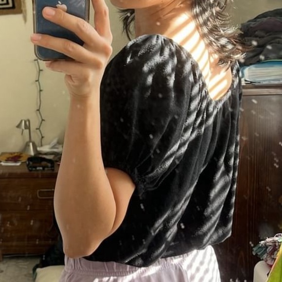 Traded Honeydove Vintage raw silk puff sleeve top, size L - Picture 9 of 11